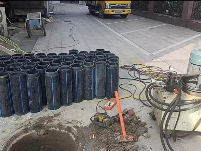 安多PE置换管厂家 DN315置换管 非开挖管短管置换